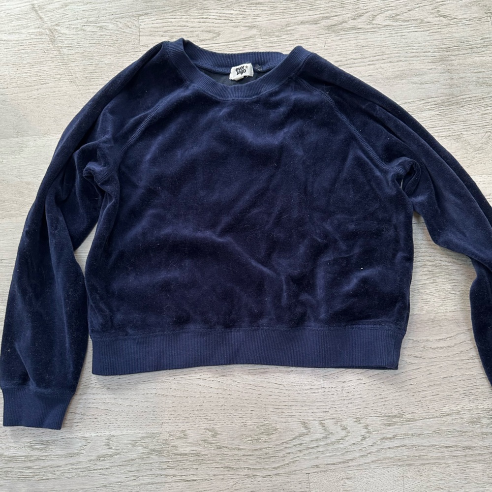 Ever After blue velour sweatshirt size 10